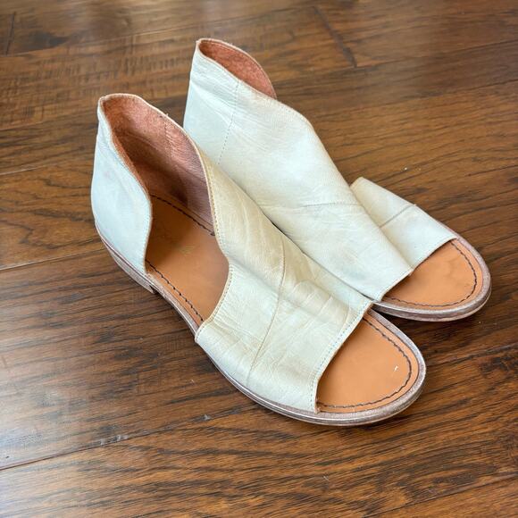 Free People Shoes - Free People Mont Blanc Distressed Leather Sandals Cream Boho Sz 41 11